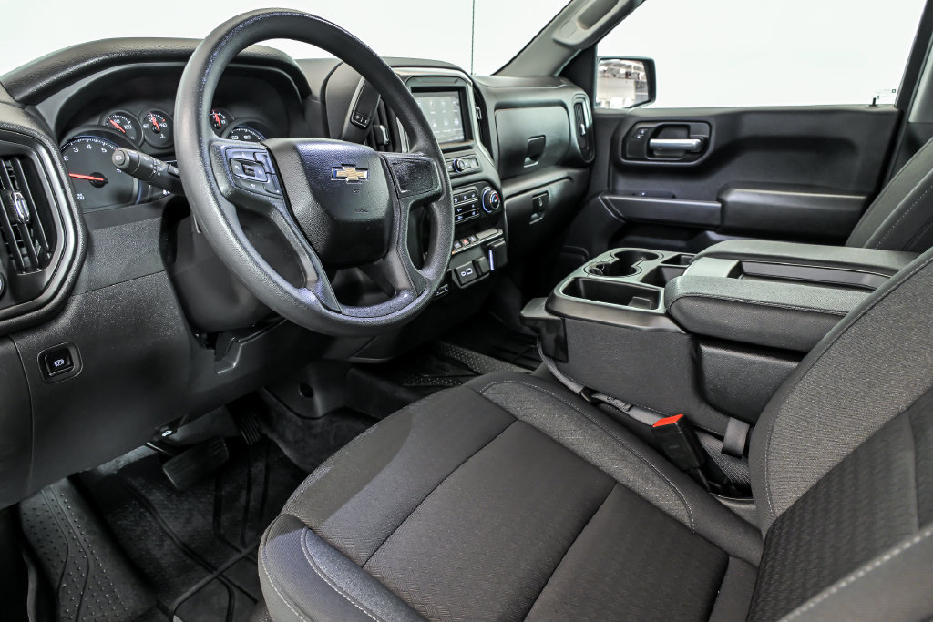 Certified 2025 Chevrolet Silverado 1500 Custom AWD/4WD image 9