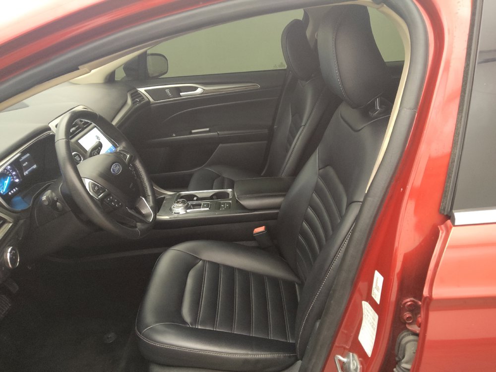 Used 2020 Ford Fusion SEL FWD image 17