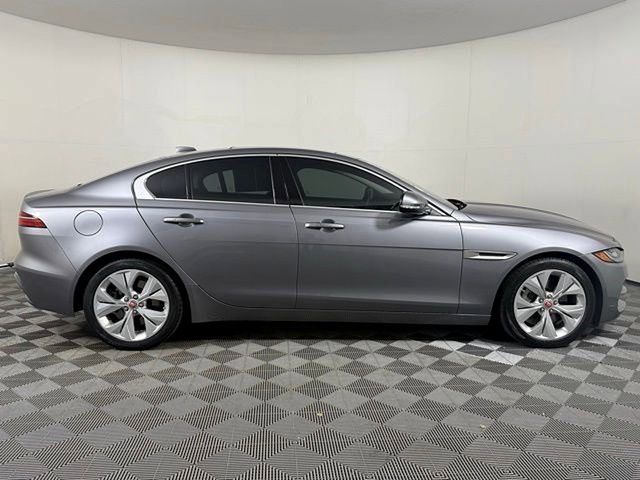 Used 2020 Jaguar XE S RWD image 9