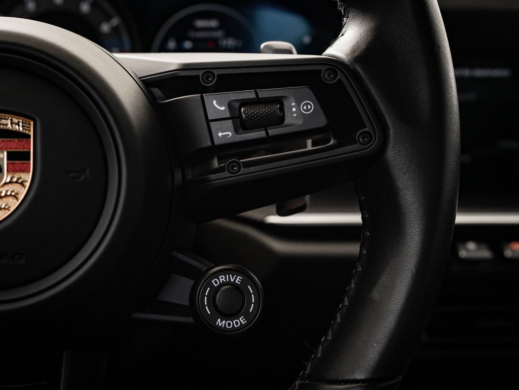 Used 2015 Porsche 911 Carrera image 35