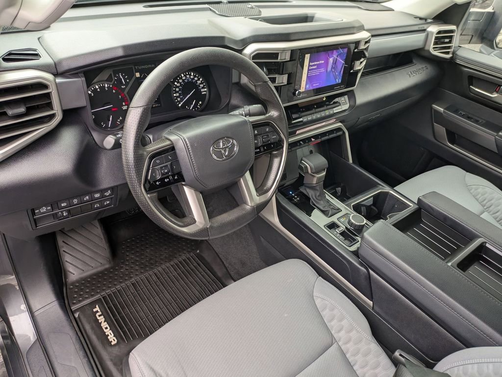 Used 2022 Toyota Tundra SR5 w/ SR5 Convenience Package image 11
