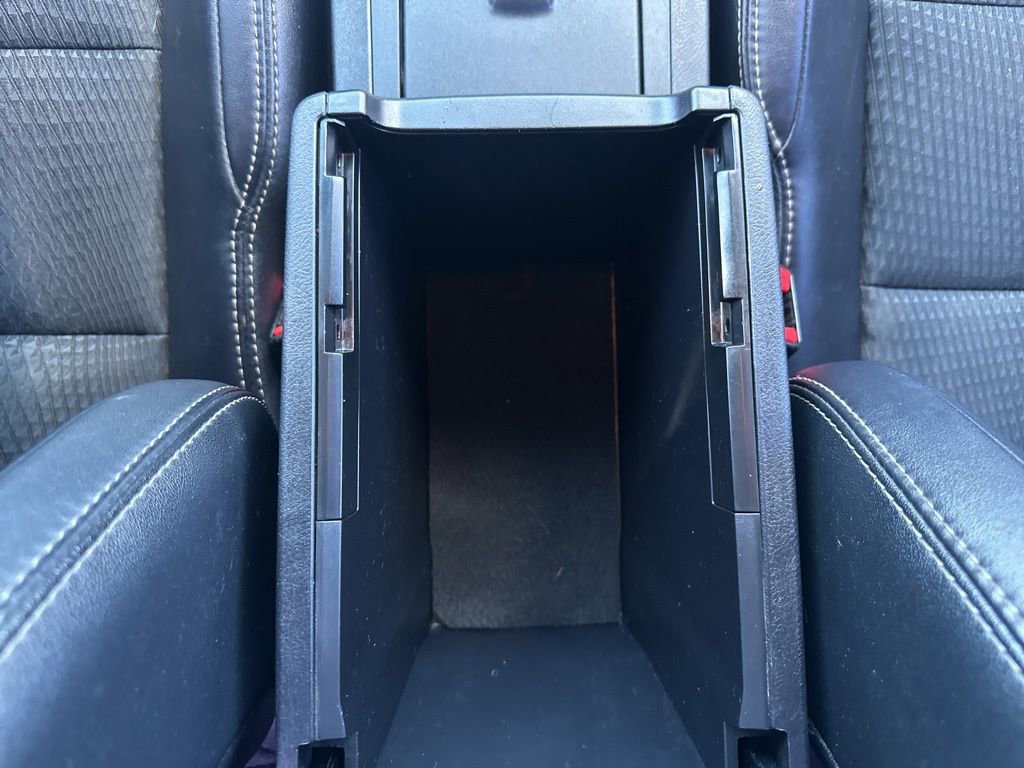 Used 2013 Toyota Camry SE image 8