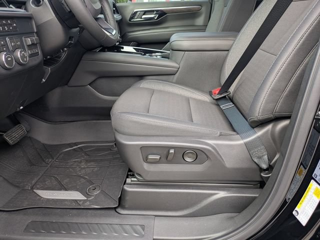 New 2026 Chevrolet Suburban LS w/ Max Trailering Package AWD/4WD image 10