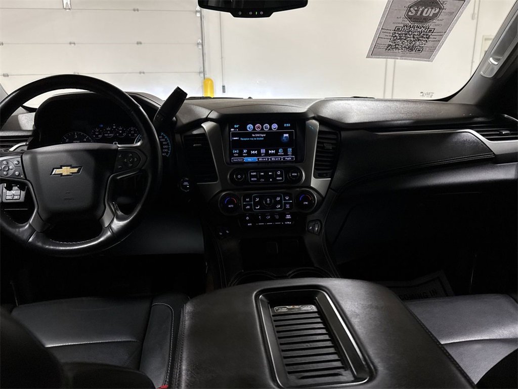 Used 2017 Chevrolet Suburban LT w/ Luxury Package image 10