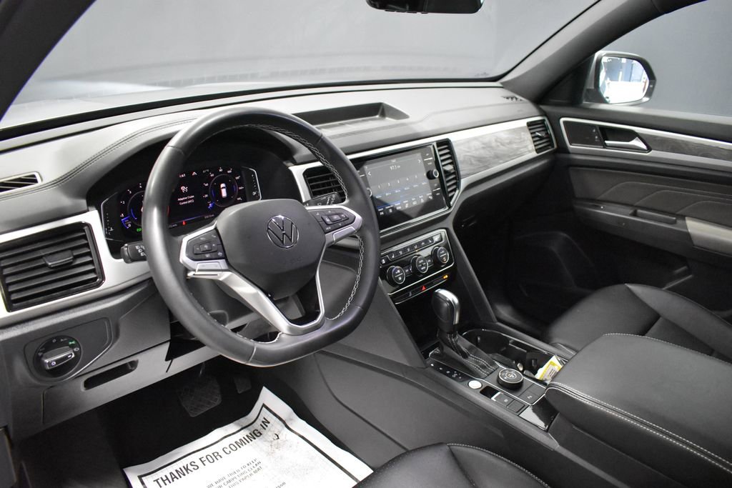 Used 2023 Volkswagen Atlas Cross Sport SE image 4