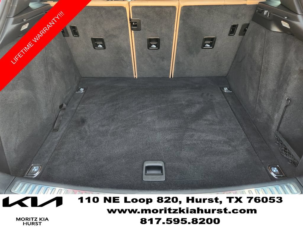 Used 2021 Porsche Macan AWD/4WD image 31
