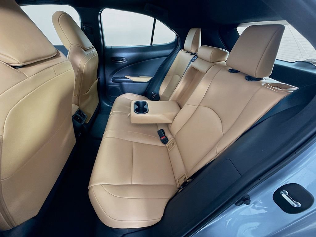 Certified 2025 Lexus UX 300h FWD image 25