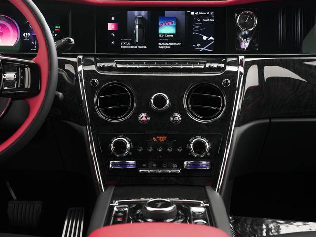 Certified 2025 Rolls-Royce Cullinan AWD/4WD image 26