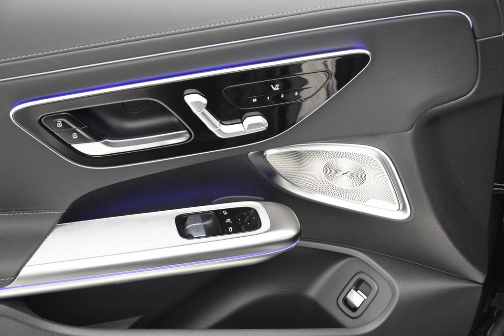 New 2026 Mercedes-Benz CLE 300 4MATIC Coupe image 21