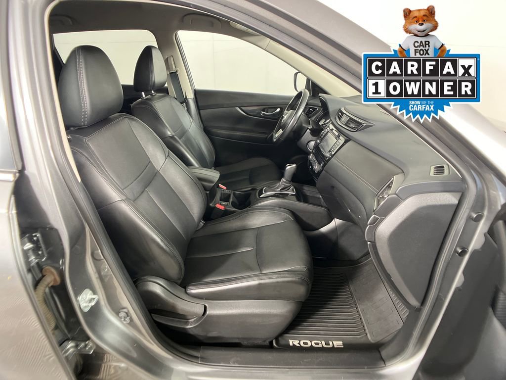 Used 2017 Nissan Rogue SL image 6