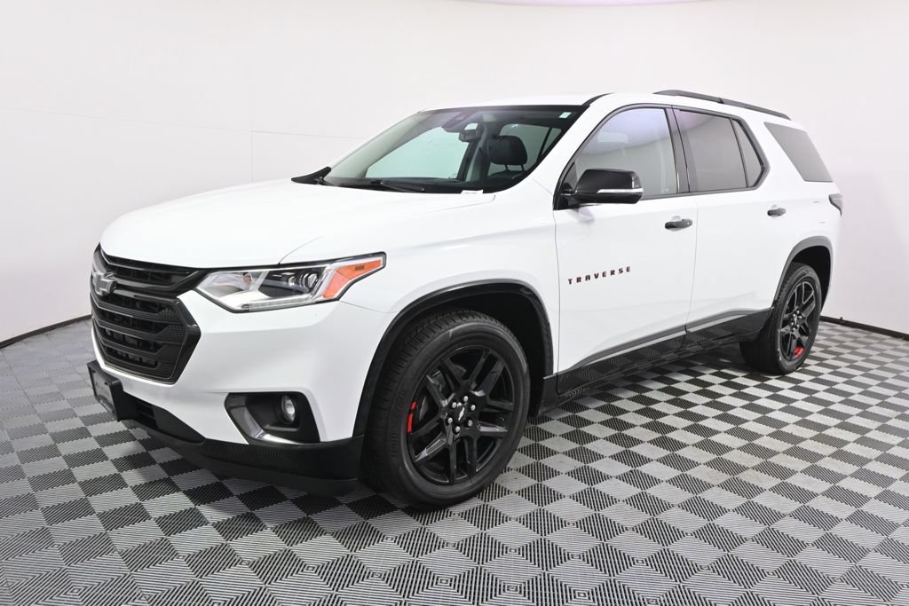 Used 2018 Chevrolet Traverse Premier w/ Redline Edition AWD/4WD image 2