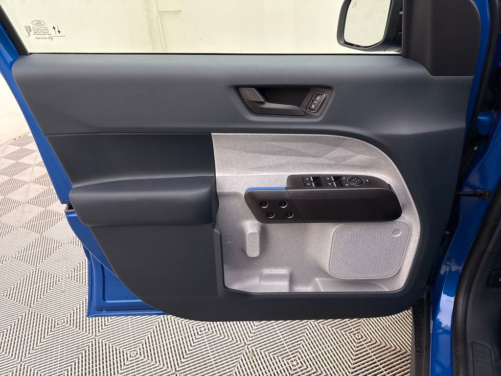 New 2025 Ford Maverick XLT image 10