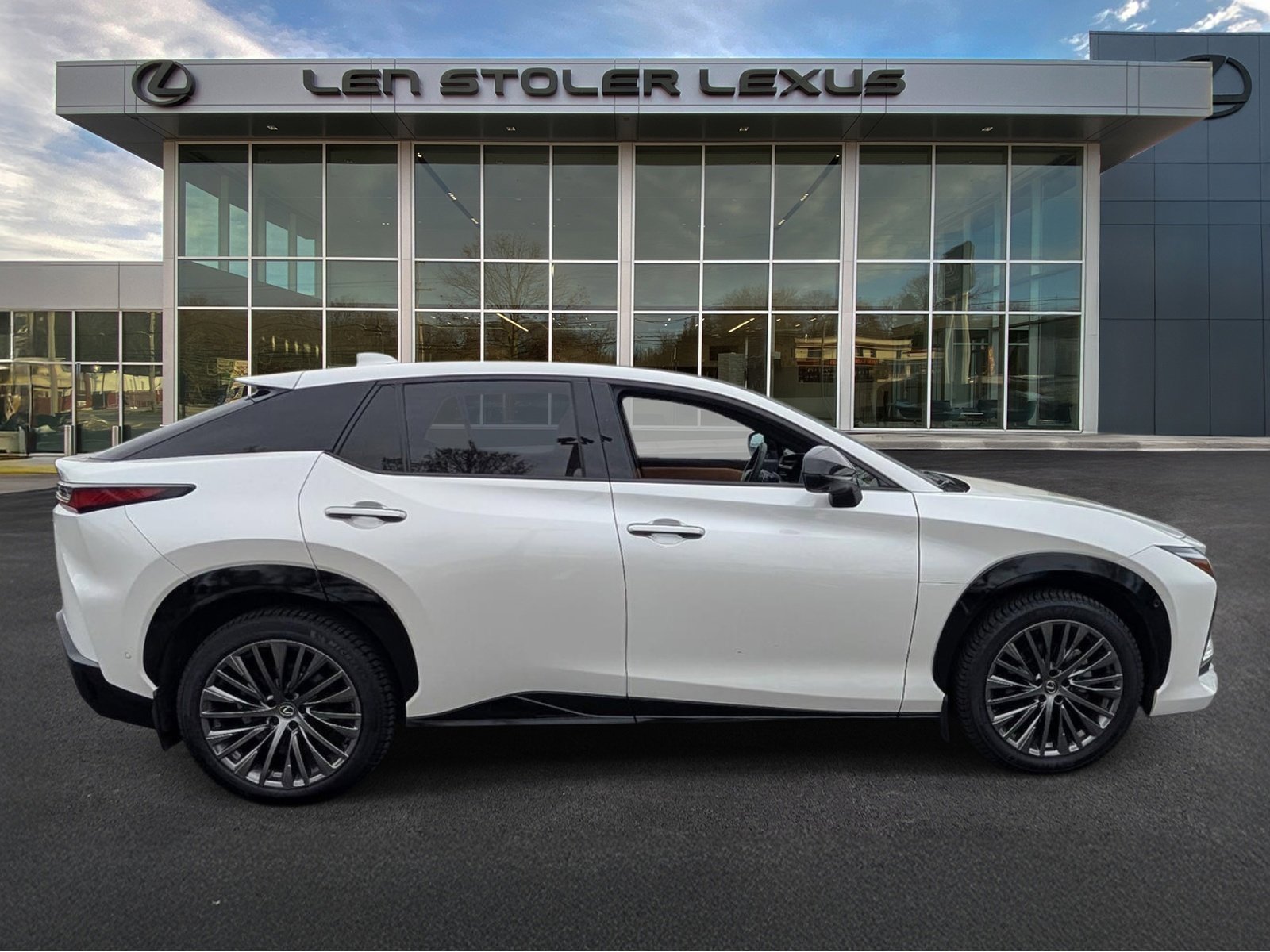 Used 2023 Lexus RZ 450e Premium w/ Accessory Package (2T) AWD/4WD video 2