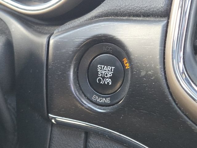 Used 2016 Jeep Grand Cherokee Limited image 15