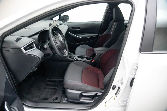 Certified 2025 Toyota Corolla SE image 3