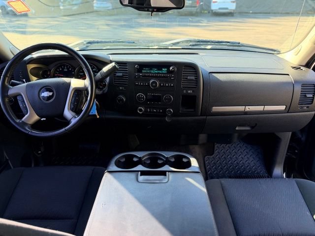 Used 2011 Chevrolet Silverado 1500 LT w/ All-Star Edition AWD/4WD image 19