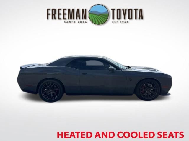 Used 2017 Dodge Challenger SRT Hellcat RWD image 4