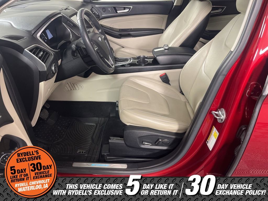 Used 2017 Ford Edge Titanium w/ Equipment Group 301A image 15