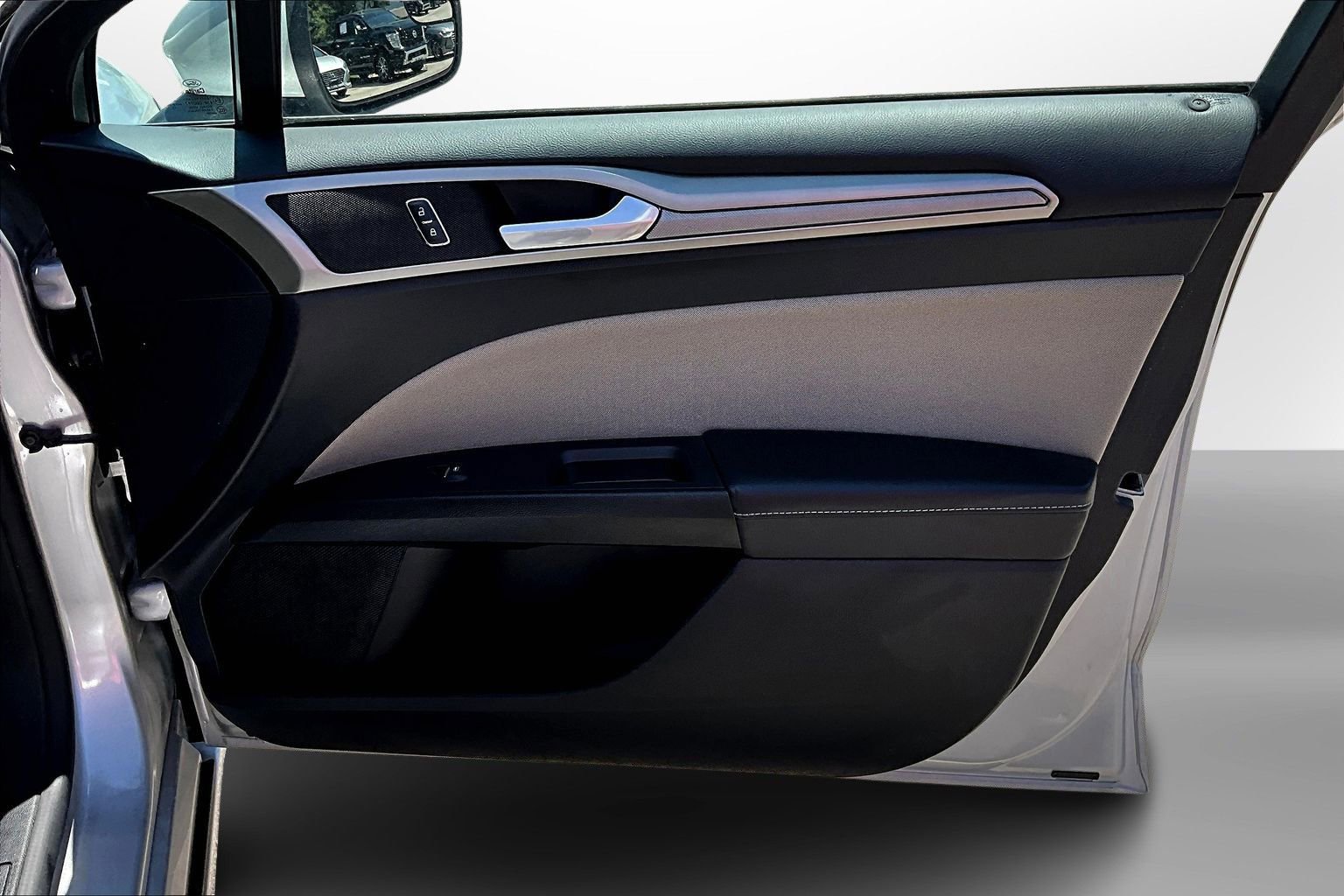 Used 2018 Ford Fusion S image 26