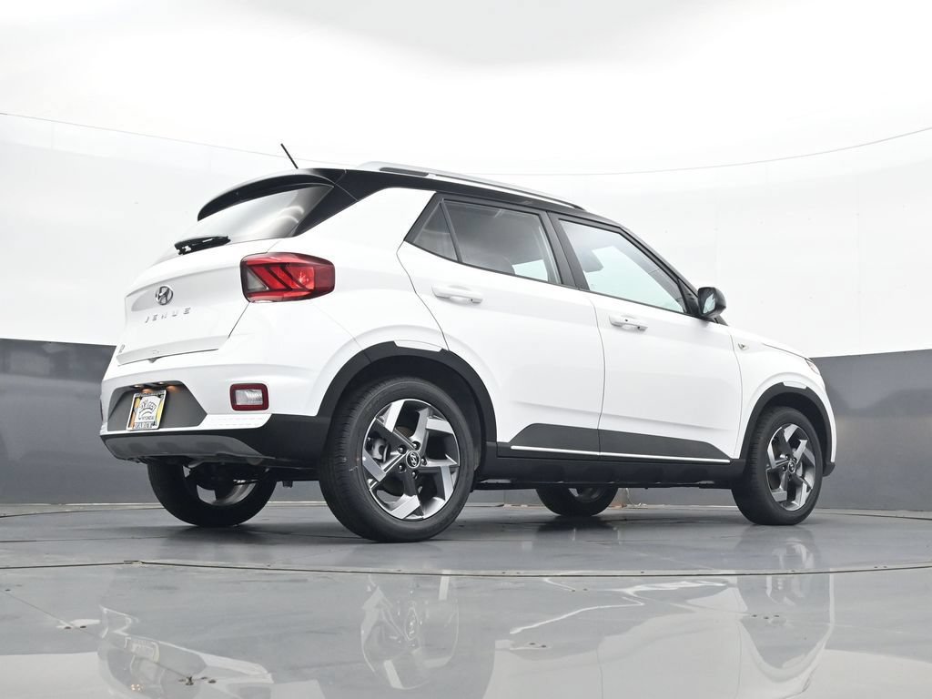 New 2026 Hyundai Venue SEL FWD image 25