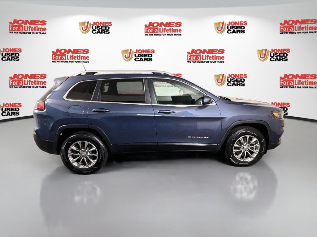 Used 2019 Jeep Cherokee Latitude Plus w/ Comfort/Convenience Group AWD/4WD image 17