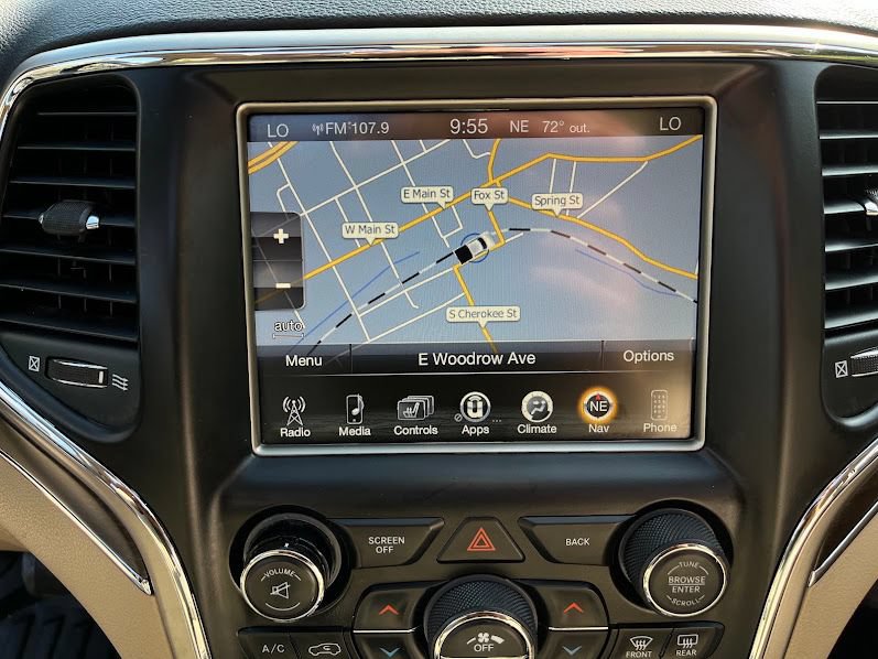 Used 2017 Jeep Grand Cherokee Limited AWD/4WD image 18