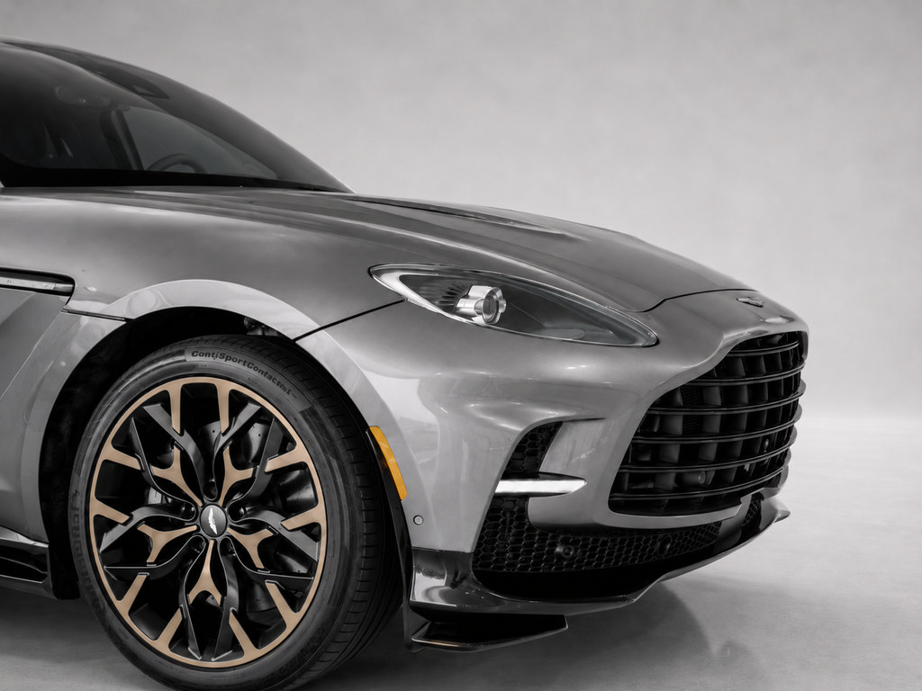 Used 2023 Aston Martin DBX 707 AWD/4WD image 8