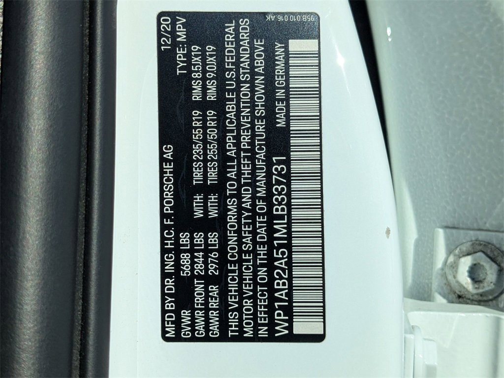 Used 2021 Porsche Macan S image 24