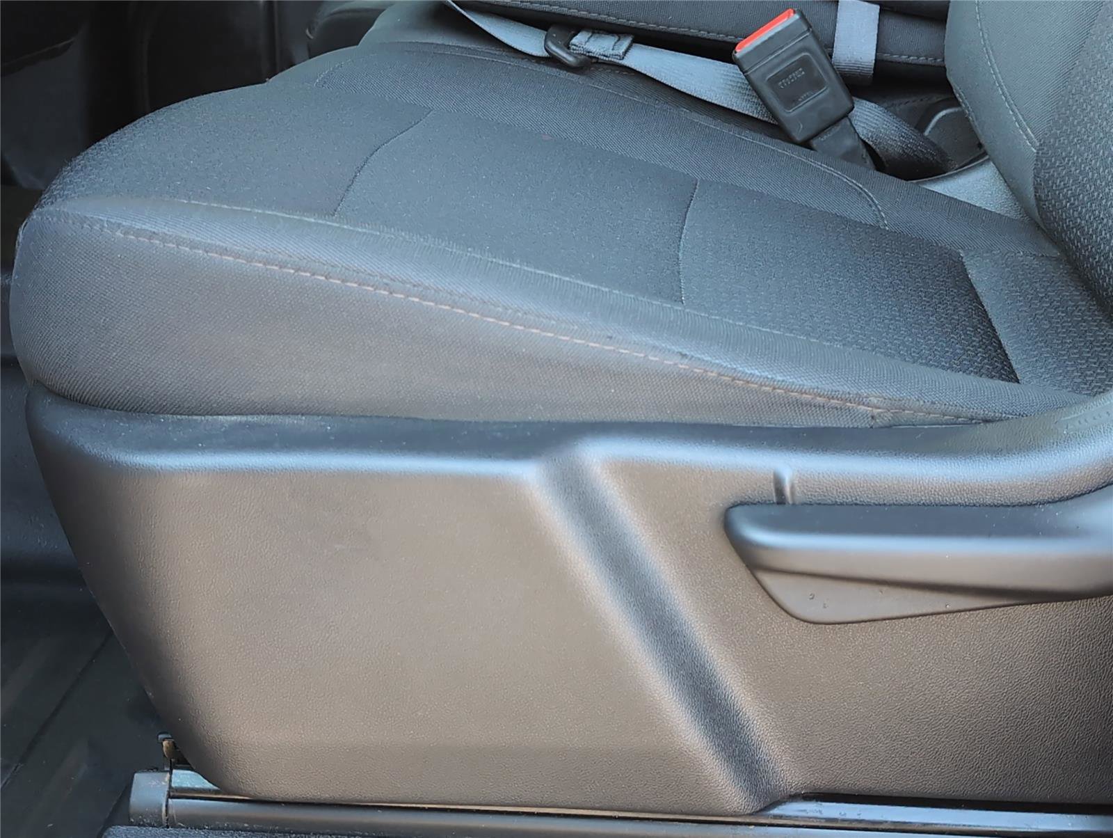 Certified 2025 Chevrolet Silverado 1500 W/T w/ WT Value Package image 11