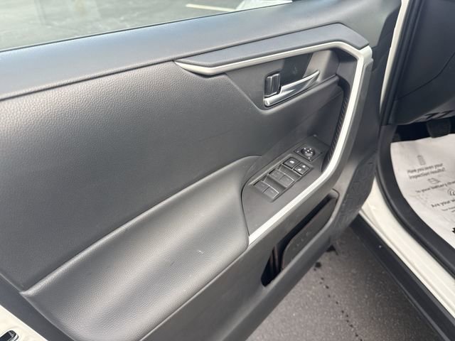 New 2025 Toyota RAV4 XLE image 17