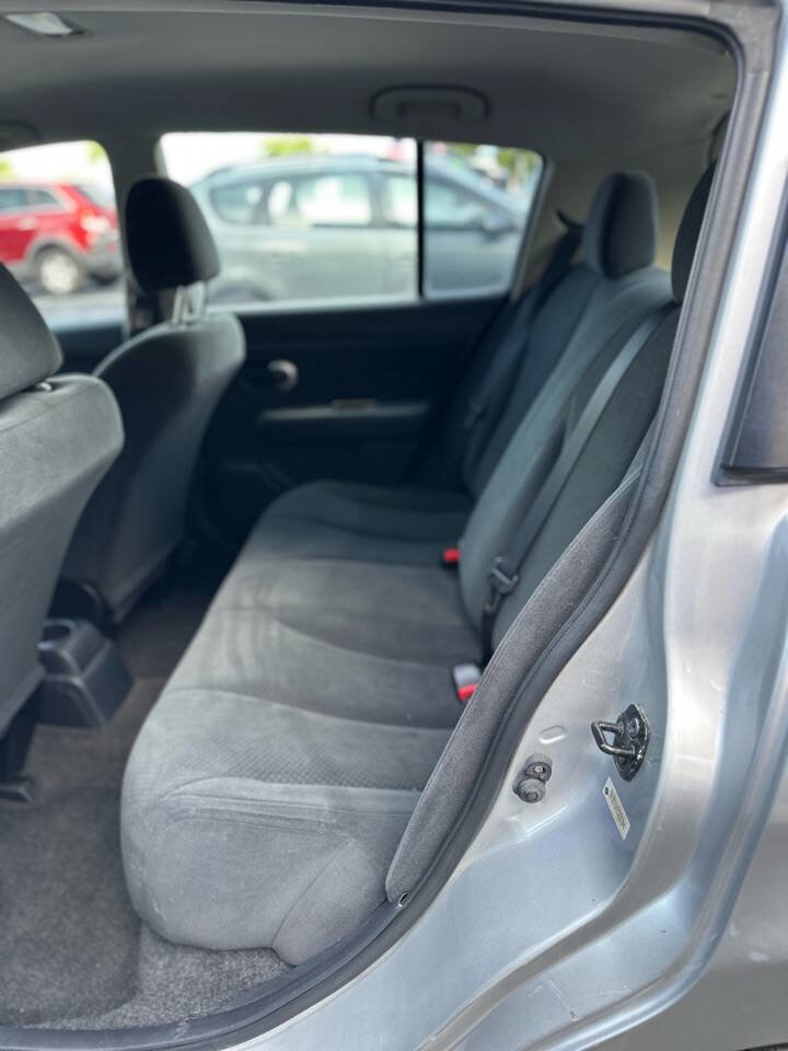 Used 2012 Nissan Versa 1.8 S w/ Special Edition Pkg image 14