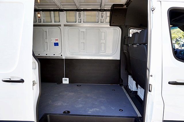 Used 2024 Mercedes-Benz Sprinter 2500 image 14