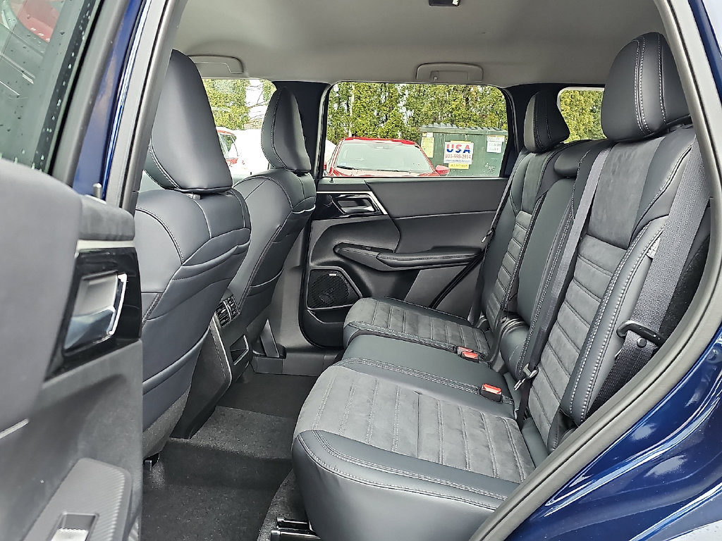 New 2026 Mitsubishi Outlander SE AWD/4WD image 7