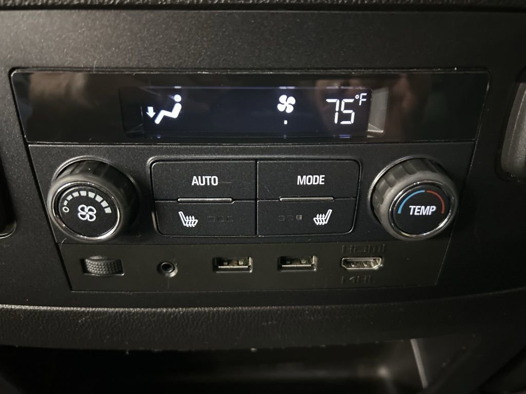 Used 2019 Chevrolet Suburban Premier image 35