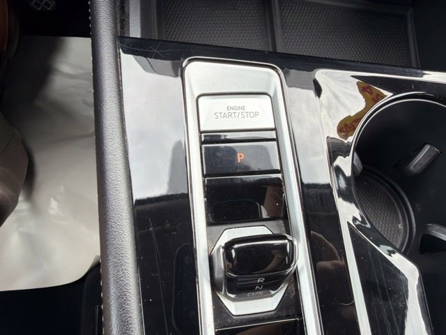 Used 2024 Volkswagen Atlas SE FWD image 18