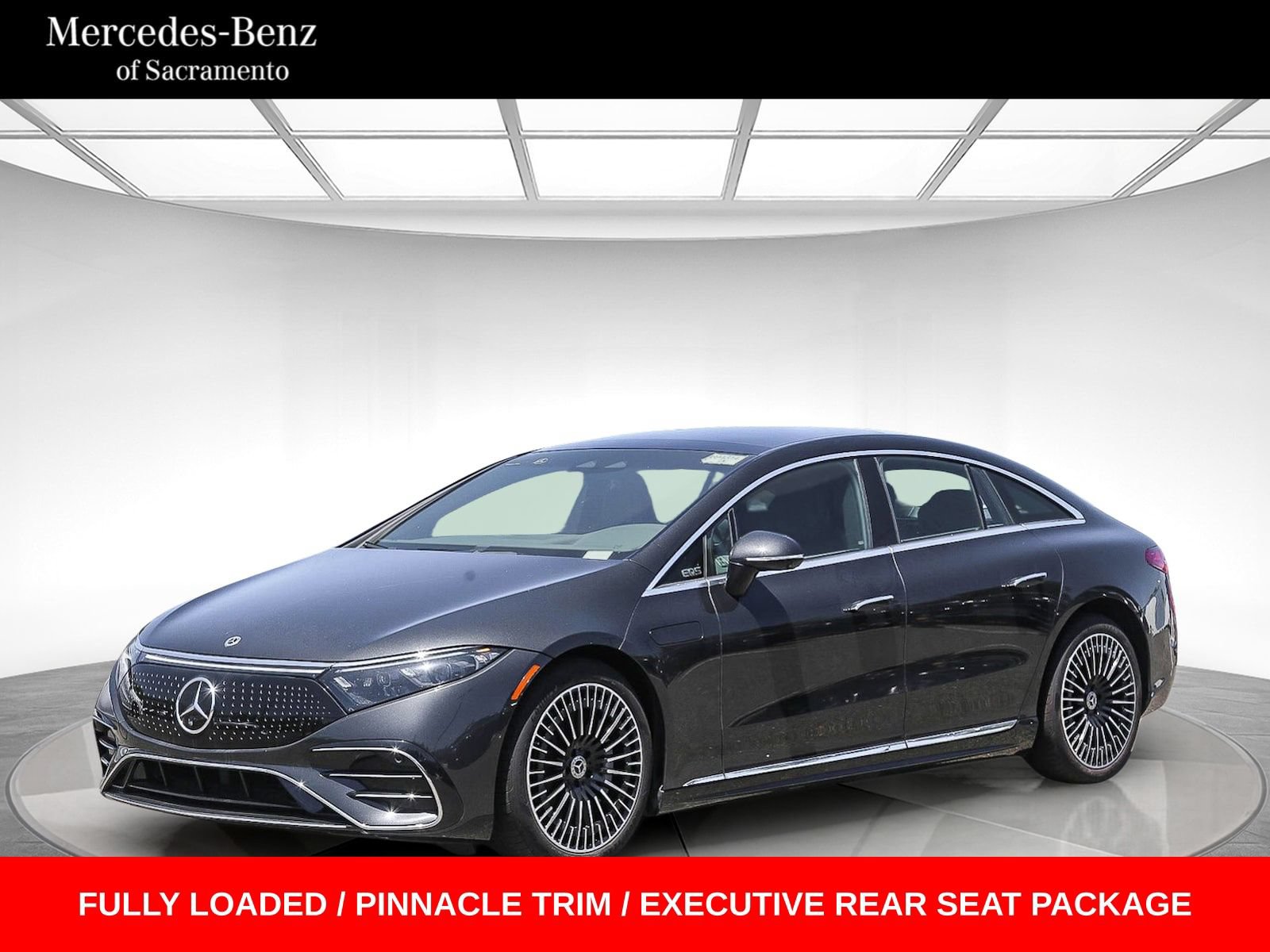 Used 2024 Mercedes-Benz EQS 580 4MATIC Sedan image 1