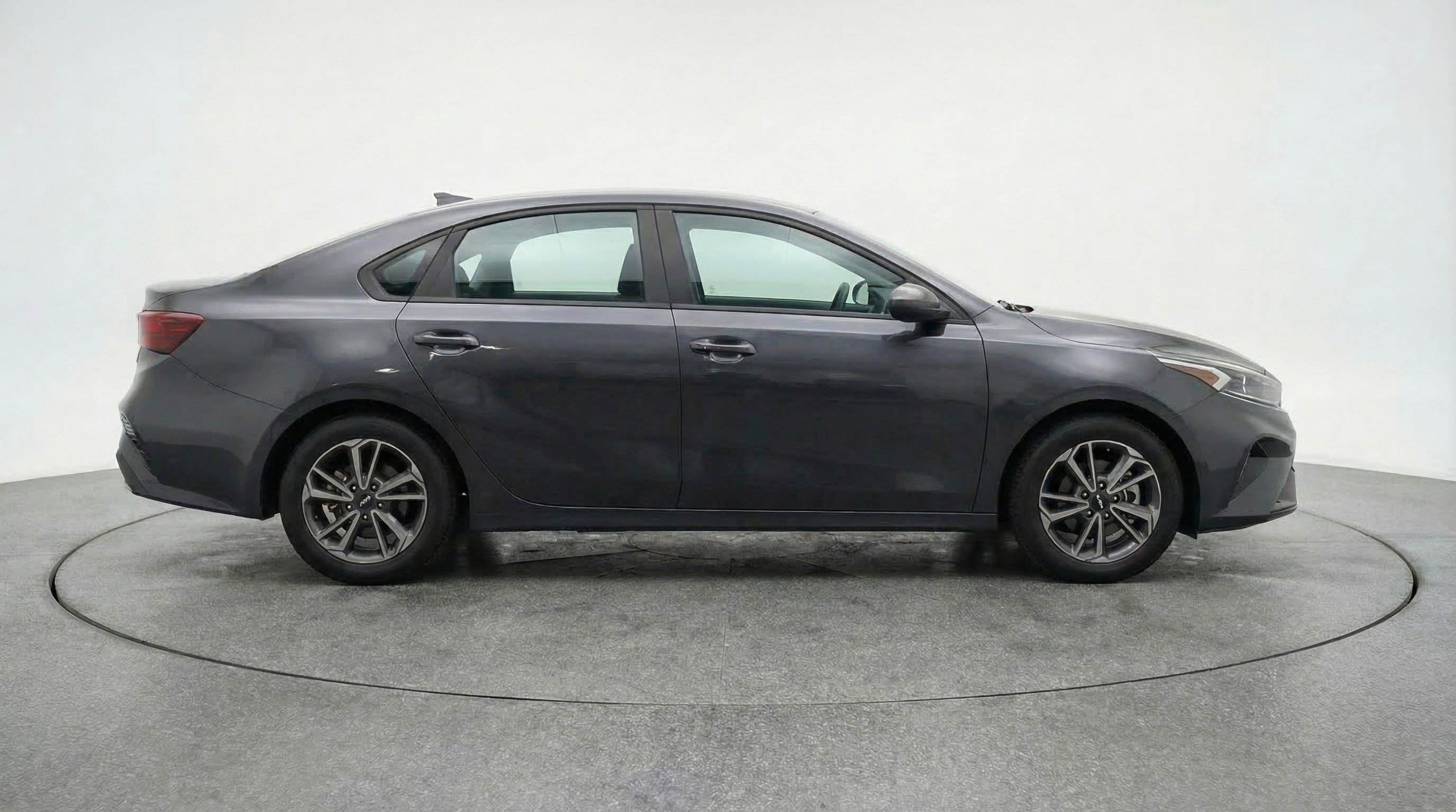 Used 2024 Kia Forte LXS image 11
