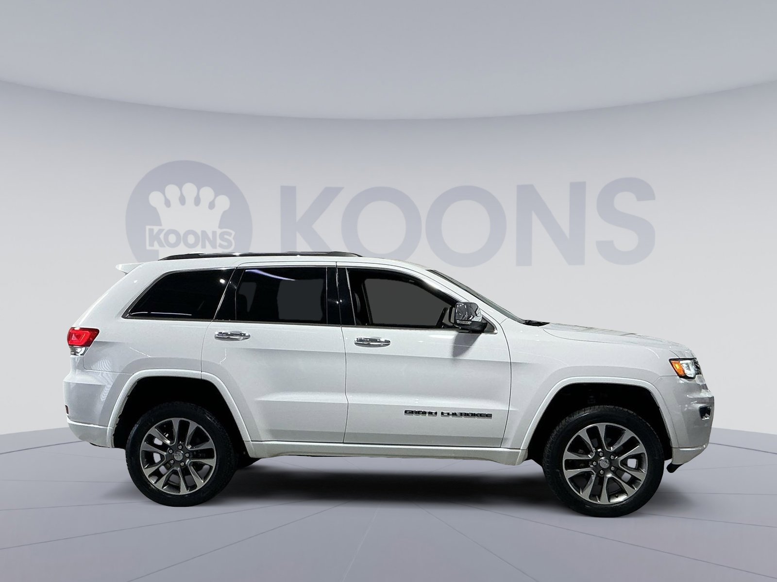 Used 2017 Jeep Grand Cherokee Overland image 17