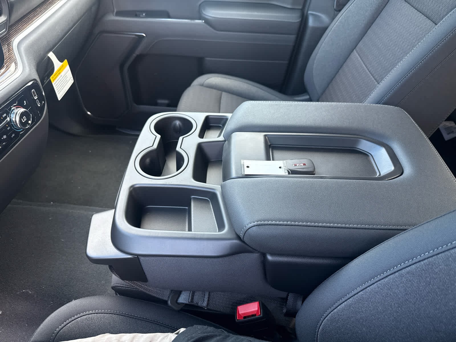 New 2026 GMC Sierra 1500 SLE AWD/4WD image 18