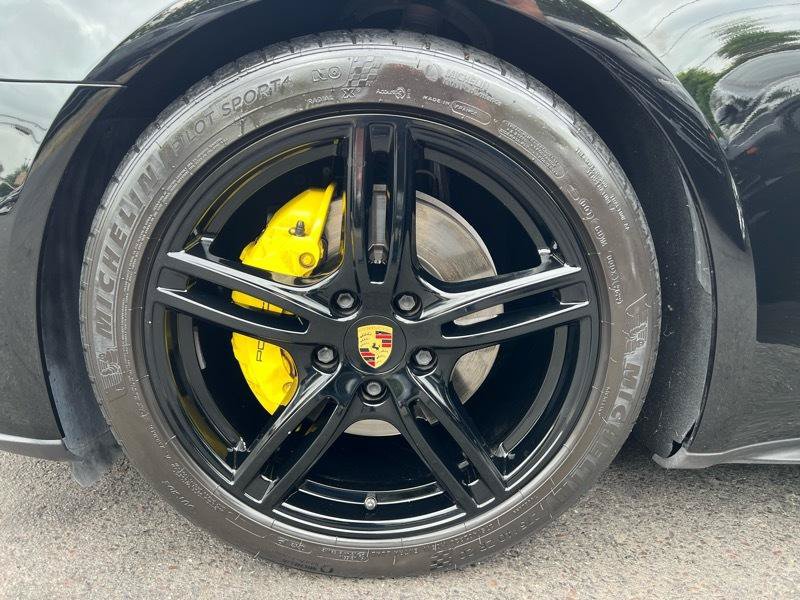 Used 2017 Porsche Panamera 4 AWD/4WD image 30