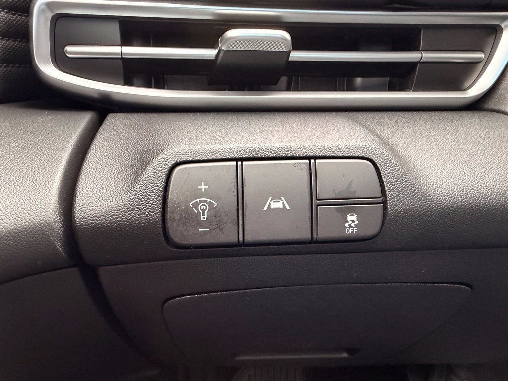 Used 2023 Hyundai Elantra SEL w/ Convenience Package FWD image 24
