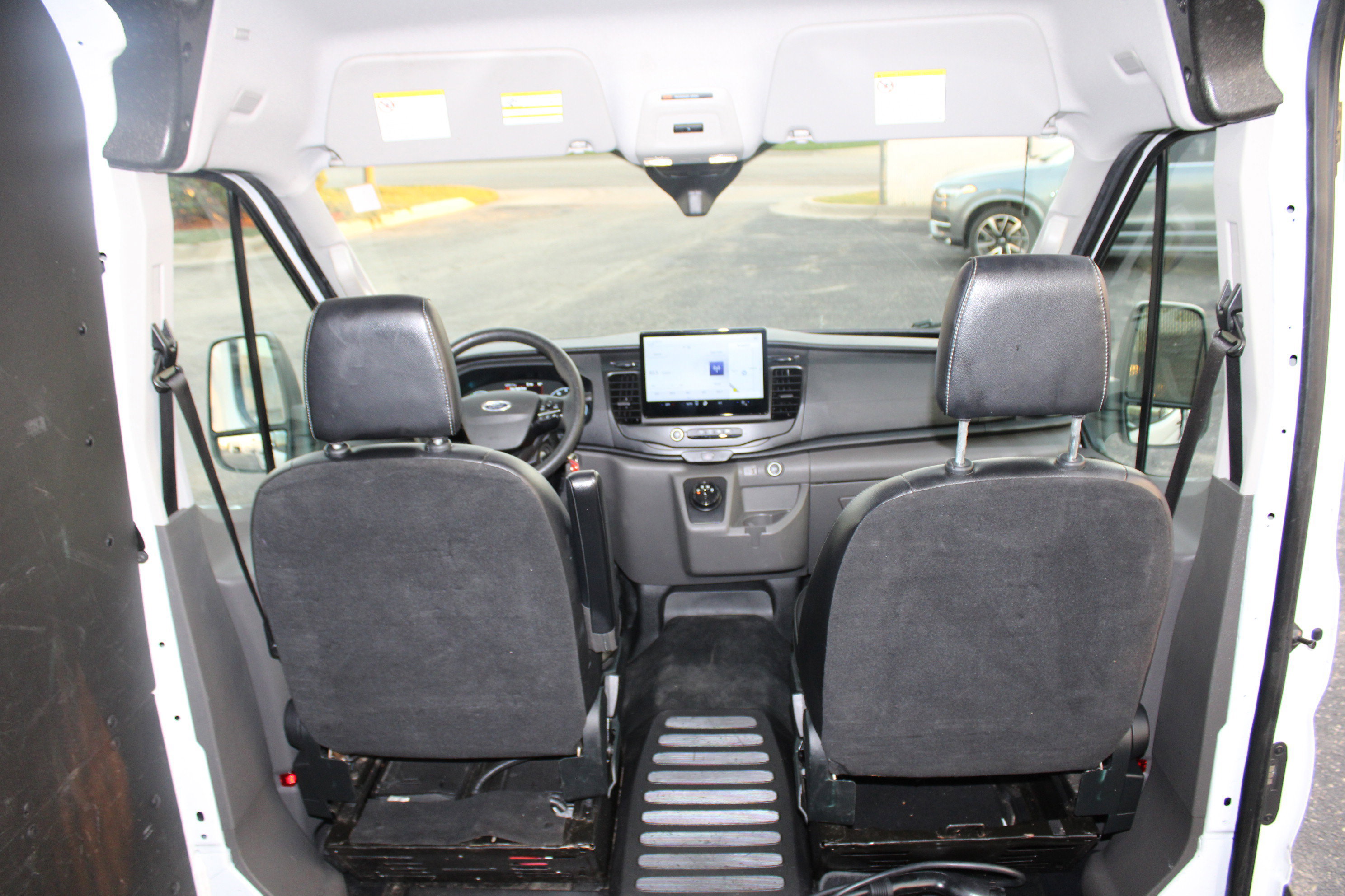 Used 2023 Ford E-Transit Medium Roof w/ Load Area Protection Package RWD image 30