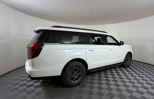 New 2026 Ford Expedition Max Active AWD/4WD image 4