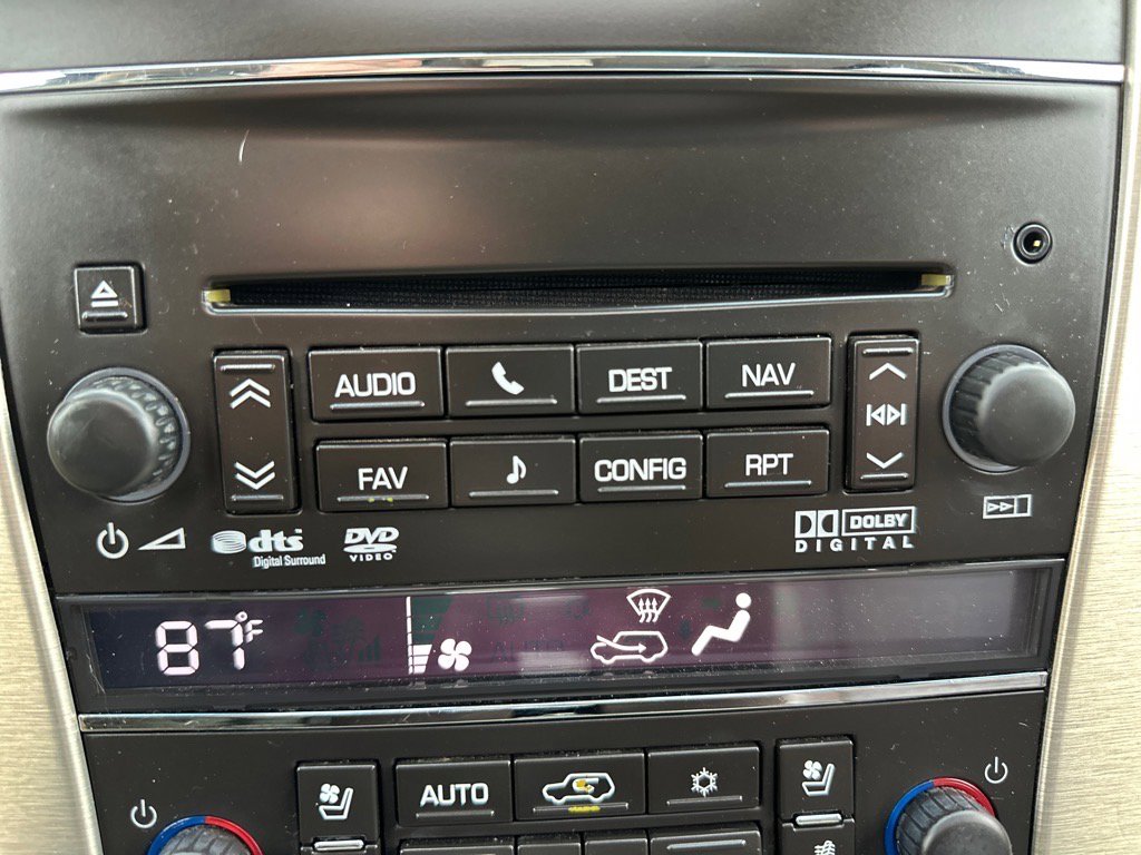 Used 2014 Cadillac Escalade Platinum image 28