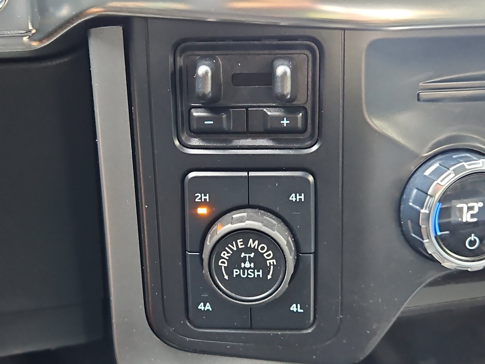 Used 2021 Ford F150 Lariat w/ Equipment Group 502A High AWD/4WD image 26