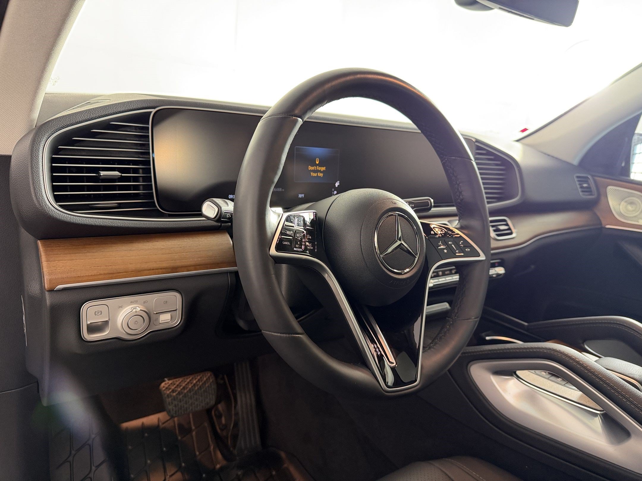 Certified 2024 Mercedes-Benz GLE 450 4MATIC image 4
