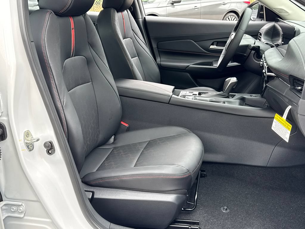 New 2026 Nissan Sentra SR w/ SR Premium Package FWD image 21