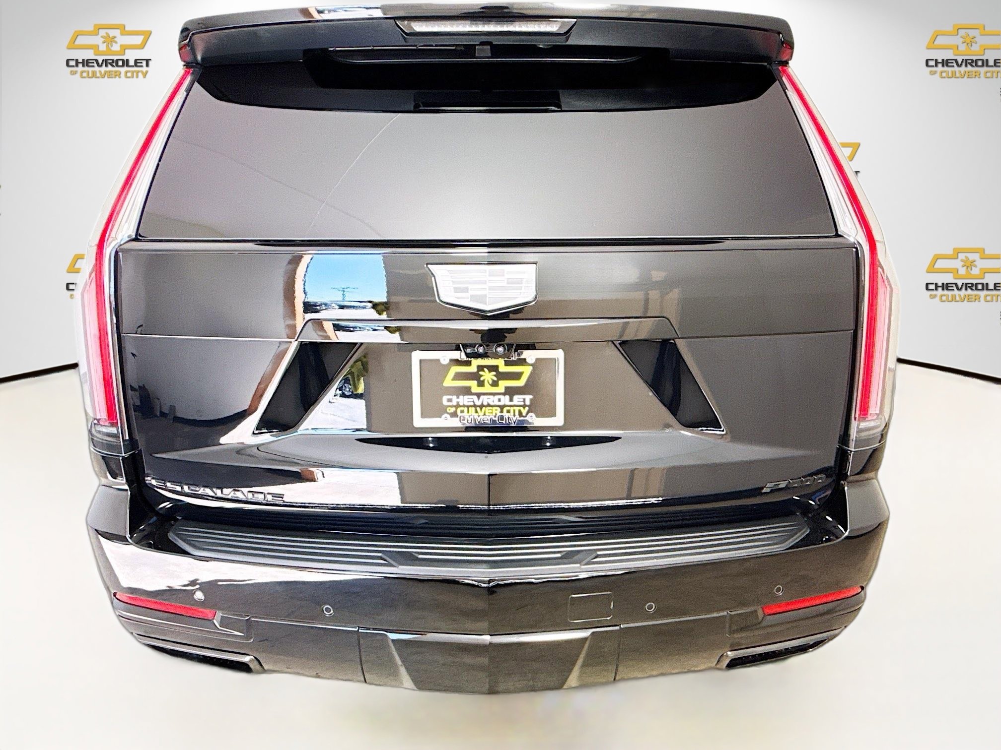 Used 2025 Cadillac Escalade Sport Platinum w/ LPO, ONYX Package image 6