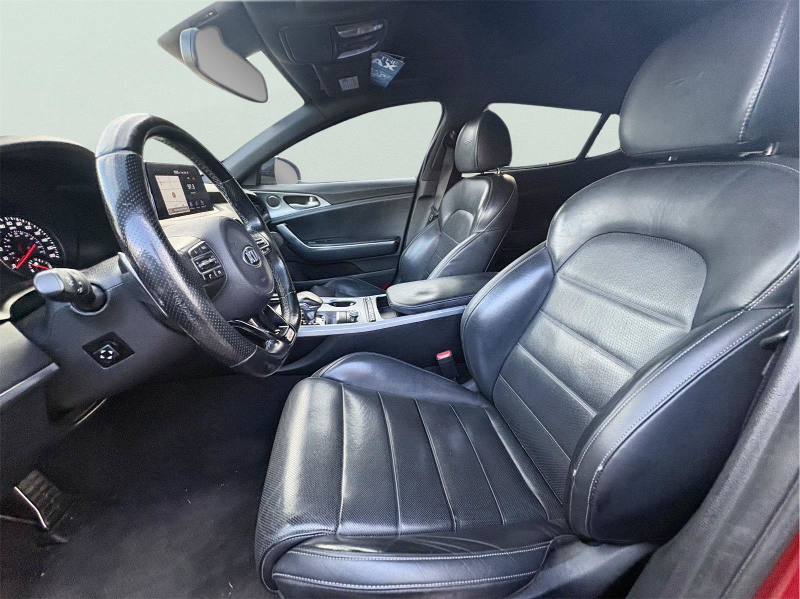 Used 2020 Kia Stinger GT2 RWD image 12