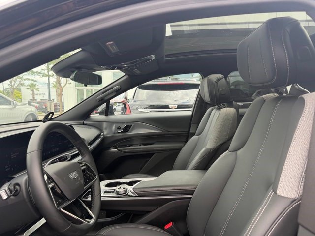 Certified 2024 Cadillac Lyriq Tech AWD/4WD image 8